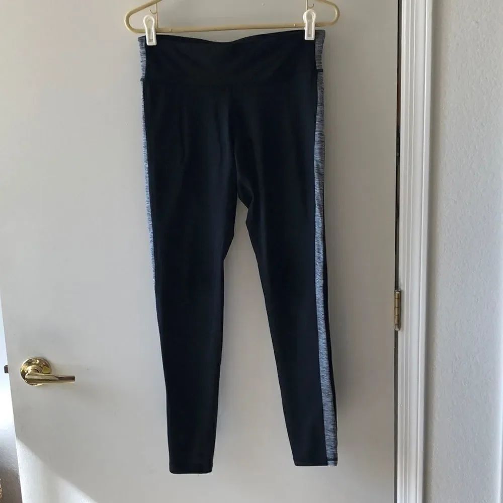 Champion Duo Dry Leggings Size M gently used black